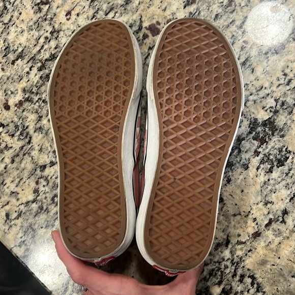 Vans - Picture 4 of 6